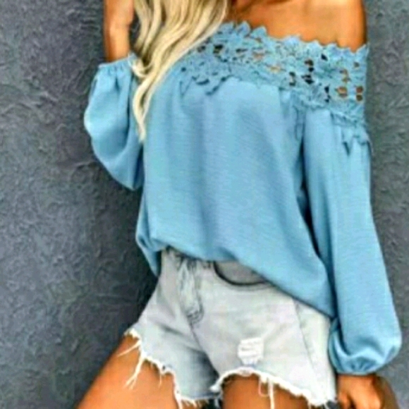 Tops - NWT Off Shoulder Top